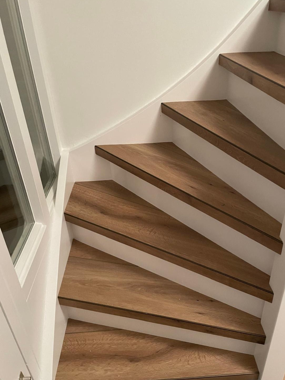Callisto 4102 (dryback) Natural Oak (3.95m2)